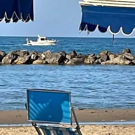 Apartament La Vela Fronte Mare