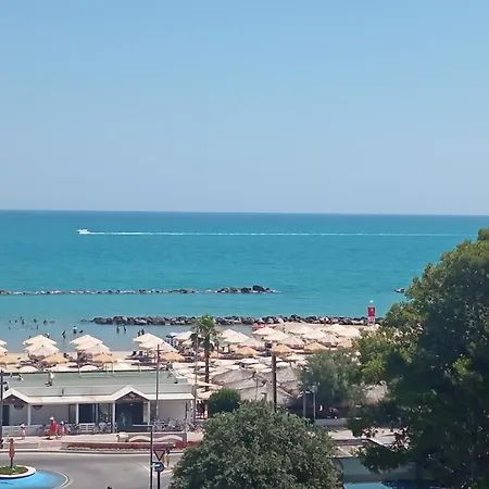 La Vela Fronte Mare Appartamento *